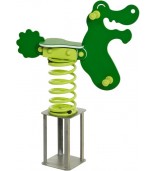 Bujak krokodyl na placu zabaw