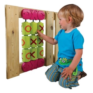 Puzzle gioco noughts e croci per parco giochi